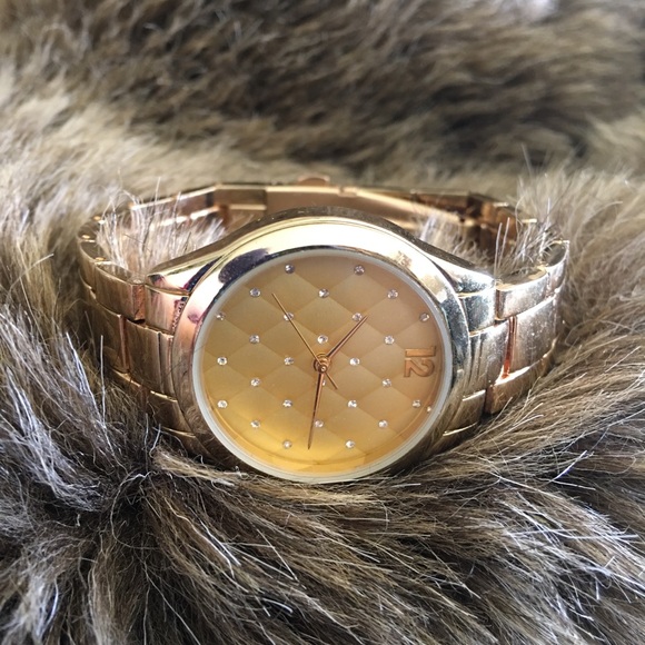 Ladies gold tone steel quilted rhinestone watch - Picture 6 of 8